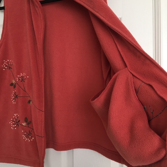 Northern Reflections Women’s XL Zip Up Vest - Picture 5 of 13